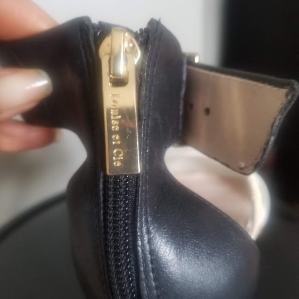 shoes - Picture 3 of 3